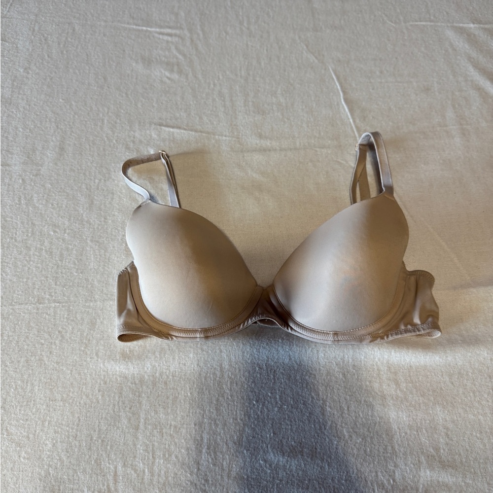 PINK by‎ Victoria Secret size 32C Seamless Tan Bra